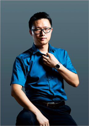 漢風廣告設(shè)計創(chuàng)始人兼品牌總監(jiān)熊良